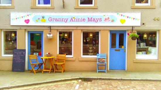 Granny Annie Mays