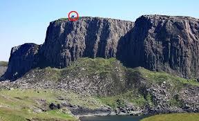 Rubha Hunish Lookout Bothy