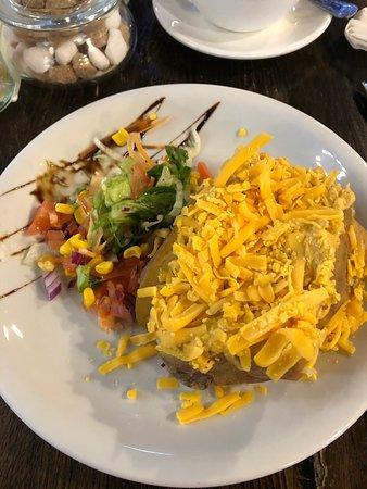 NowNow Cafe