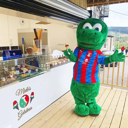 Nessie's Gelato Cabin by Miele's Gelateria