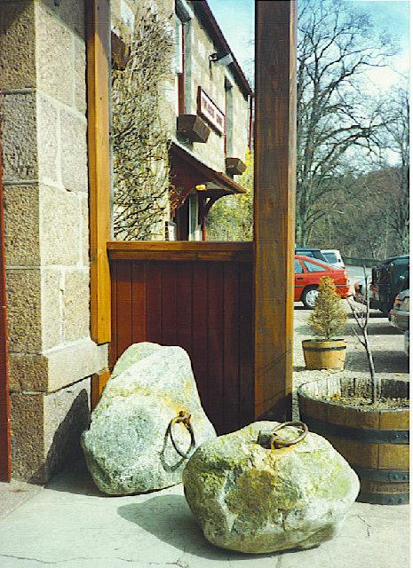 Dinnie Stones