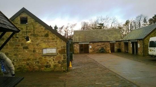 Muiravonside Country Park